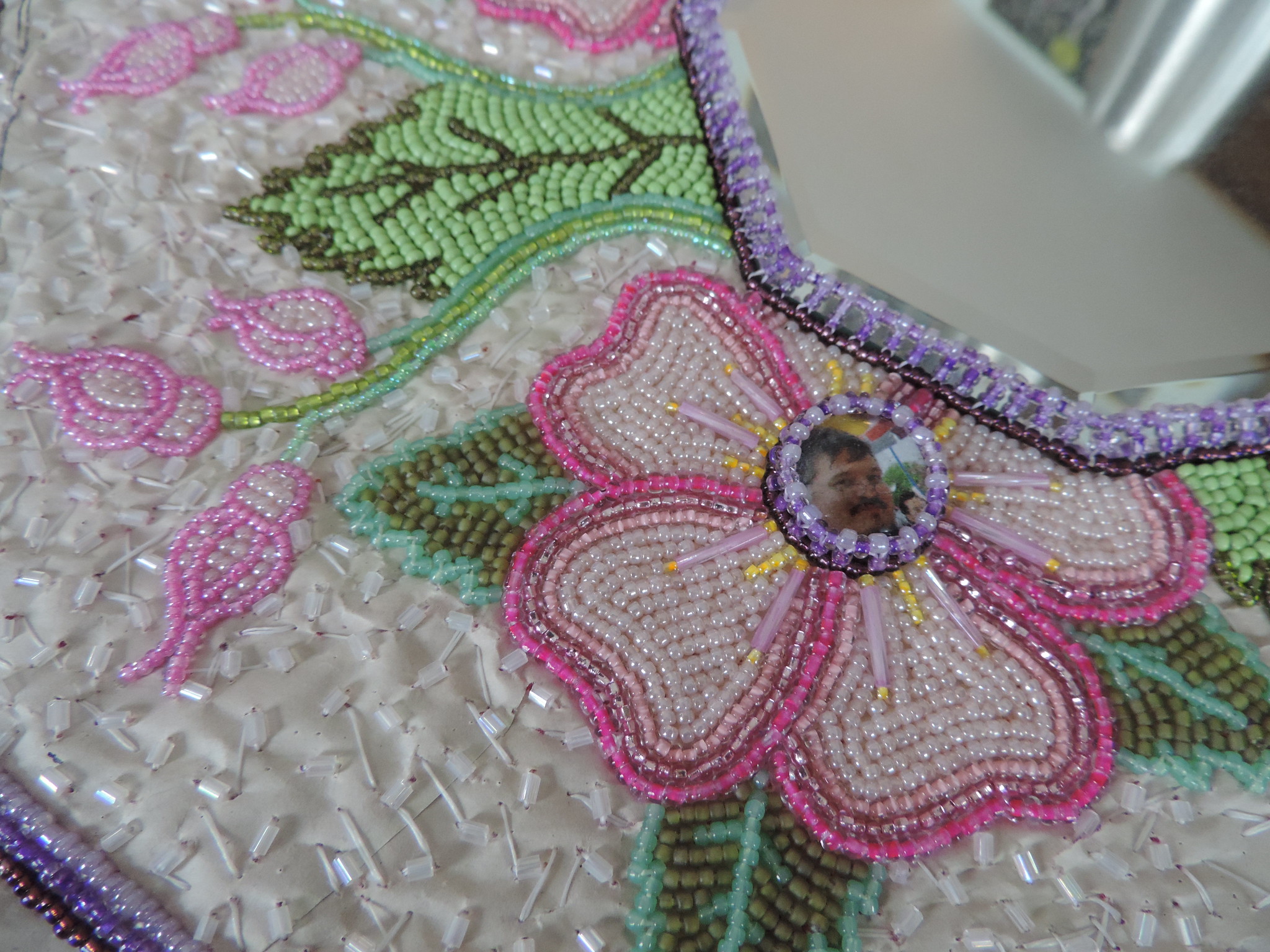 single bead confetti fill for backgrounds